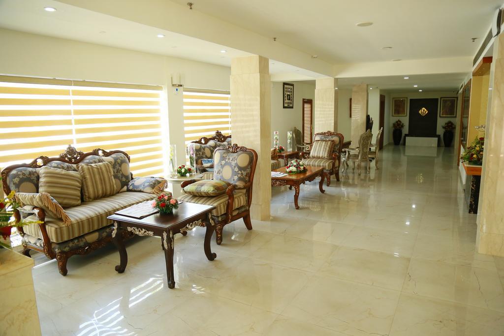 Hill Palace Hotel & Spa Kochi Eksteriør bilde