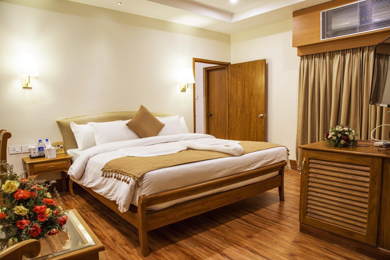 Hill Palace Hotel & Spa Kochi Eksteriør bilde
